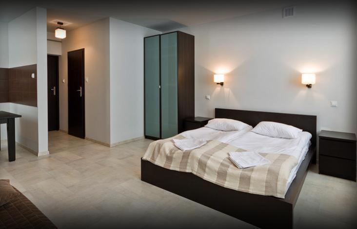 Avion Hotel Świdnik Habitación foto